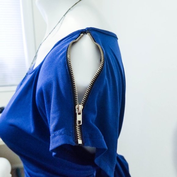 Royal Blue top with Zipper details Sz L - Picture 7 of 13